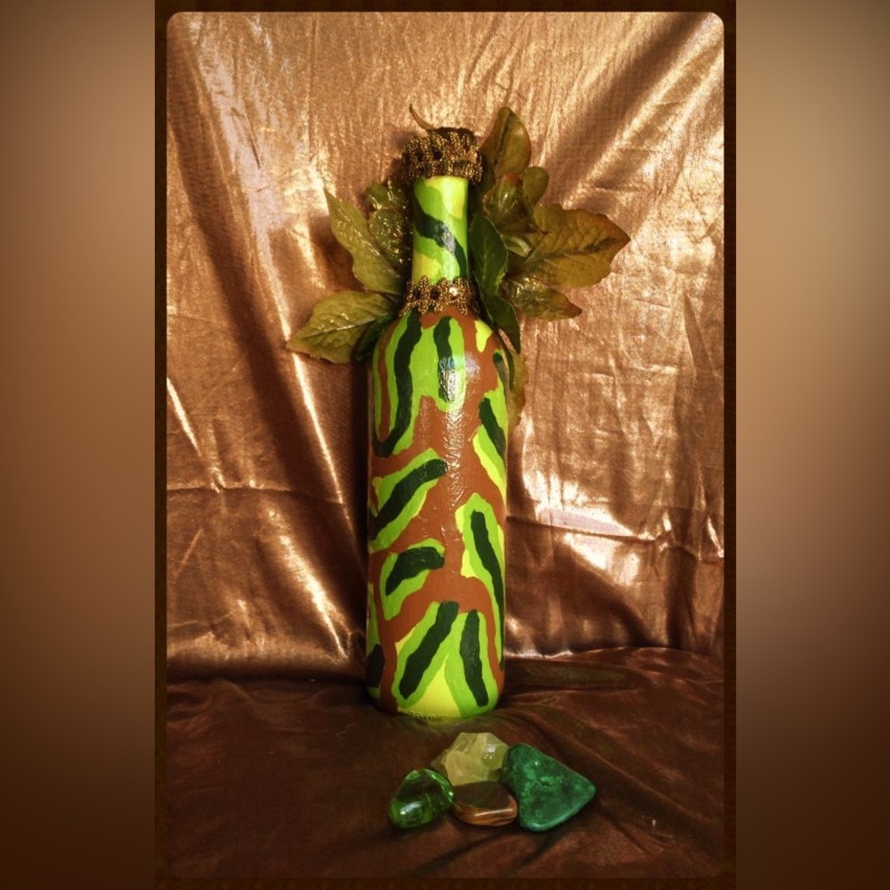 Hand Crafted Eternal Tree Gypsy Bottle Nature Vibes (Glass Bottle) - Picture 12 of 15